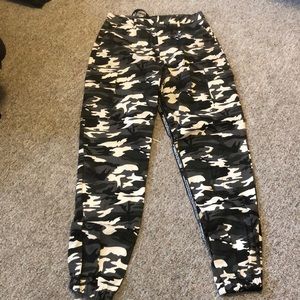 Pretty Little Thing Grey Camo Print Cargo Trousers Size 8